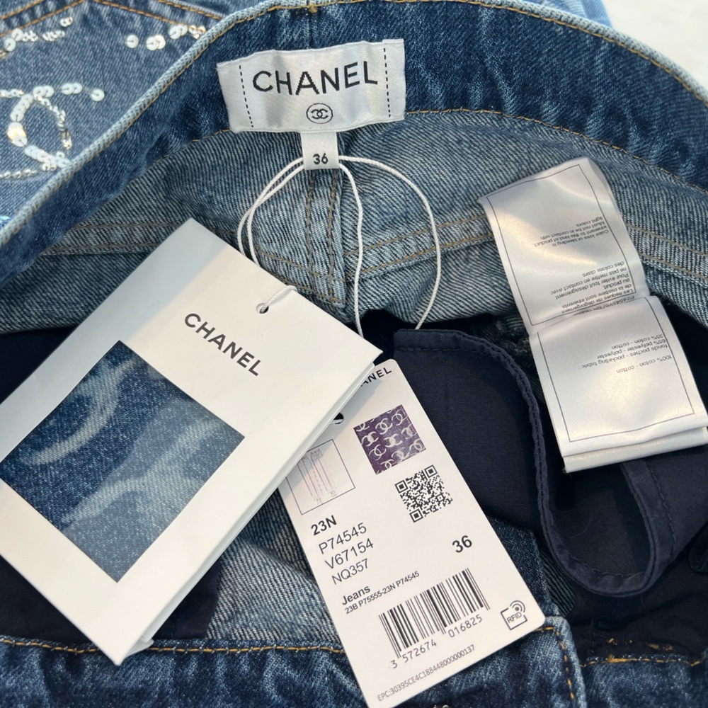 CHANEL 23N CC DARK BLUE SILVER SEQUINS BOOT CUT JEANS SIZE FR 36 / US 4 NWTS! - Picture 15 of 16